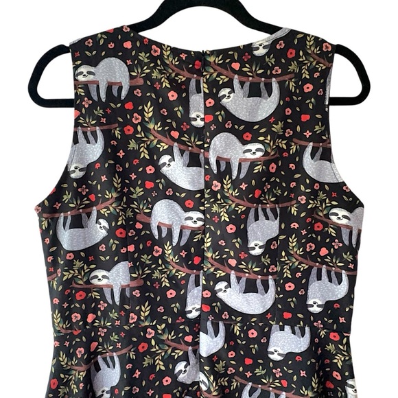 LA SOUL NWOT SLEEVELESS FIT & FLARE SMILING SLOTH DRESS LINED | SIZE: SMALL - Picture 9 of 11